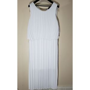 White "Accordion" Dress Ashley Stewart Sz 26